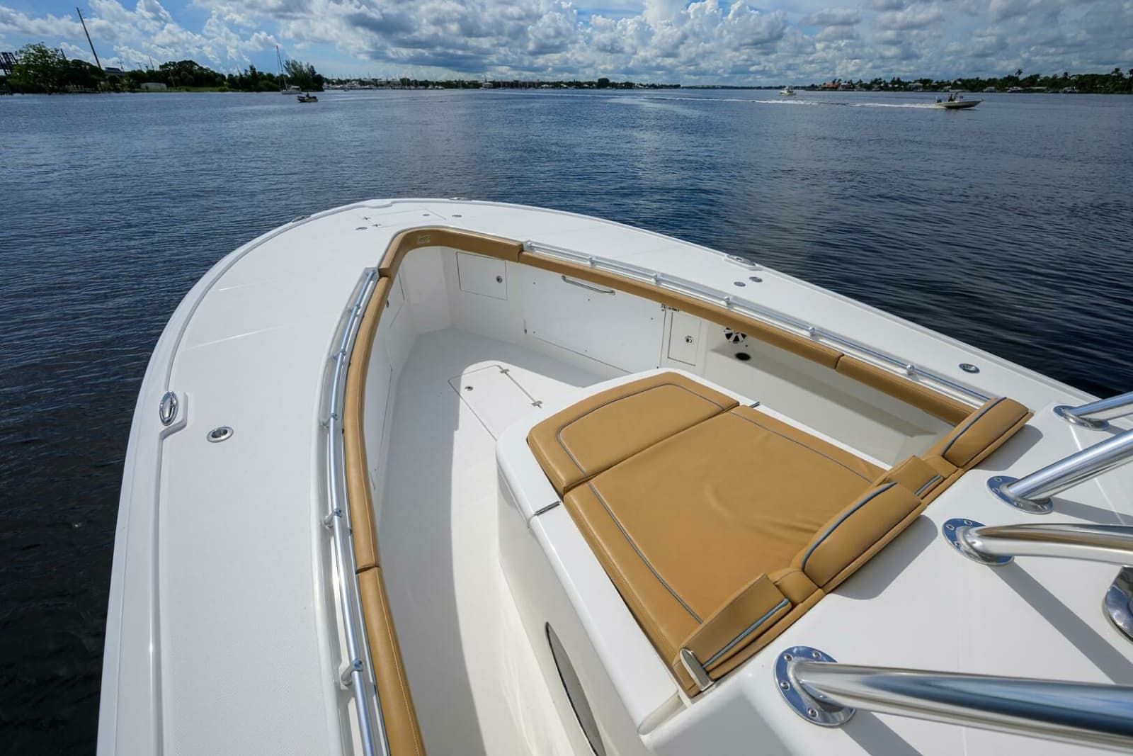2018 Buddy Davis 42 Center Console - Bow, Forward Seating