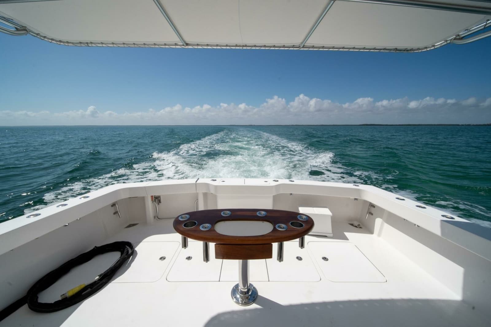 2006 Viking 52 Convertible