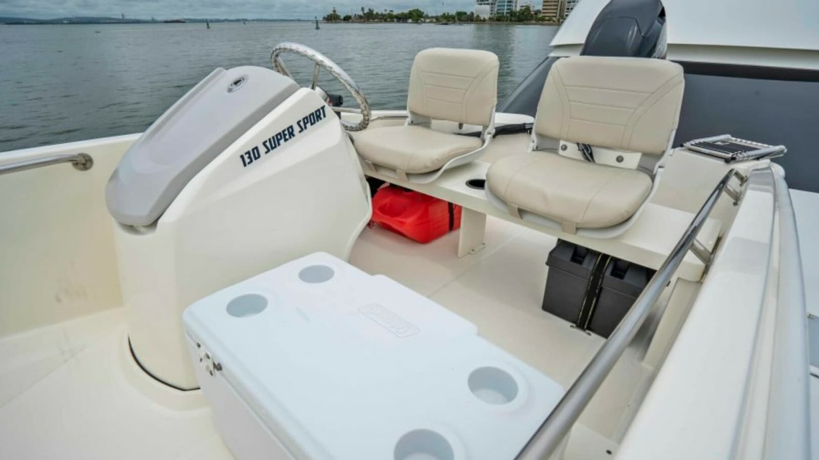 Flybridge Helm Seating Area