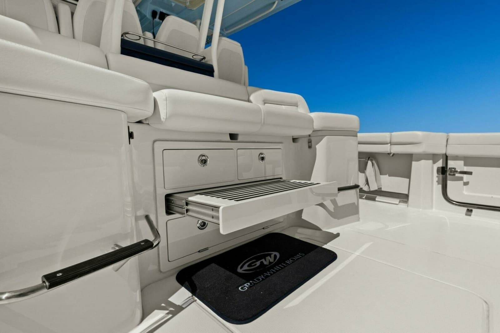 Grady White - Aft Bench