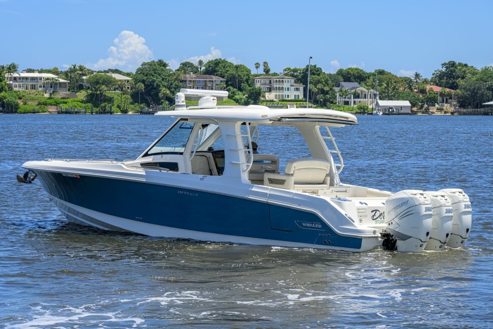Boston Whaler 35 - DERRYN - Exterior Profile
