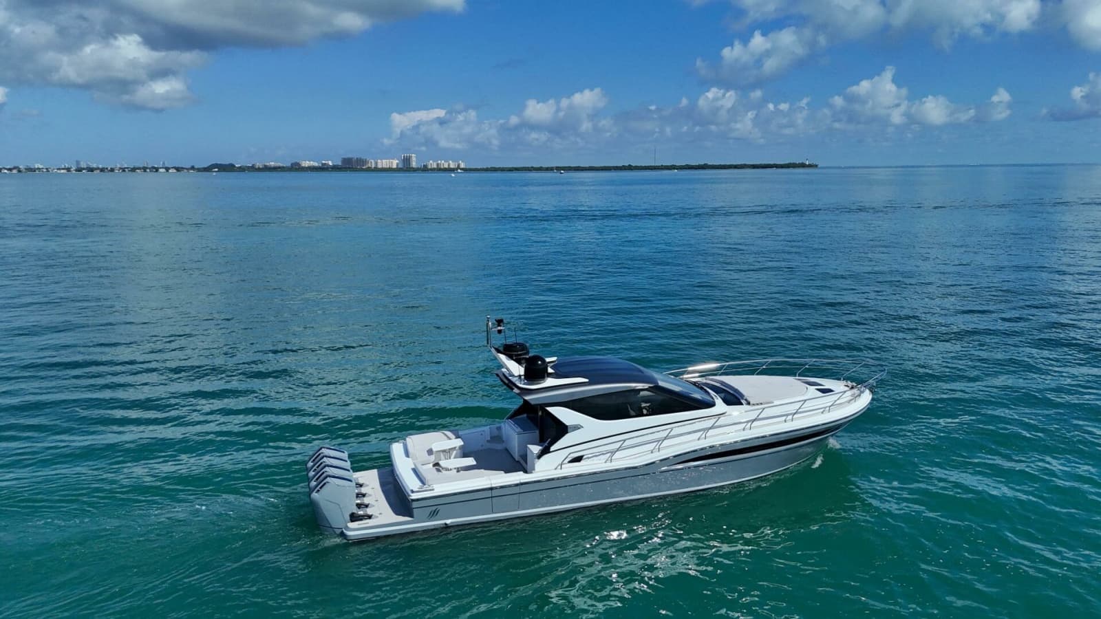 2024 Uniesse HTC5P