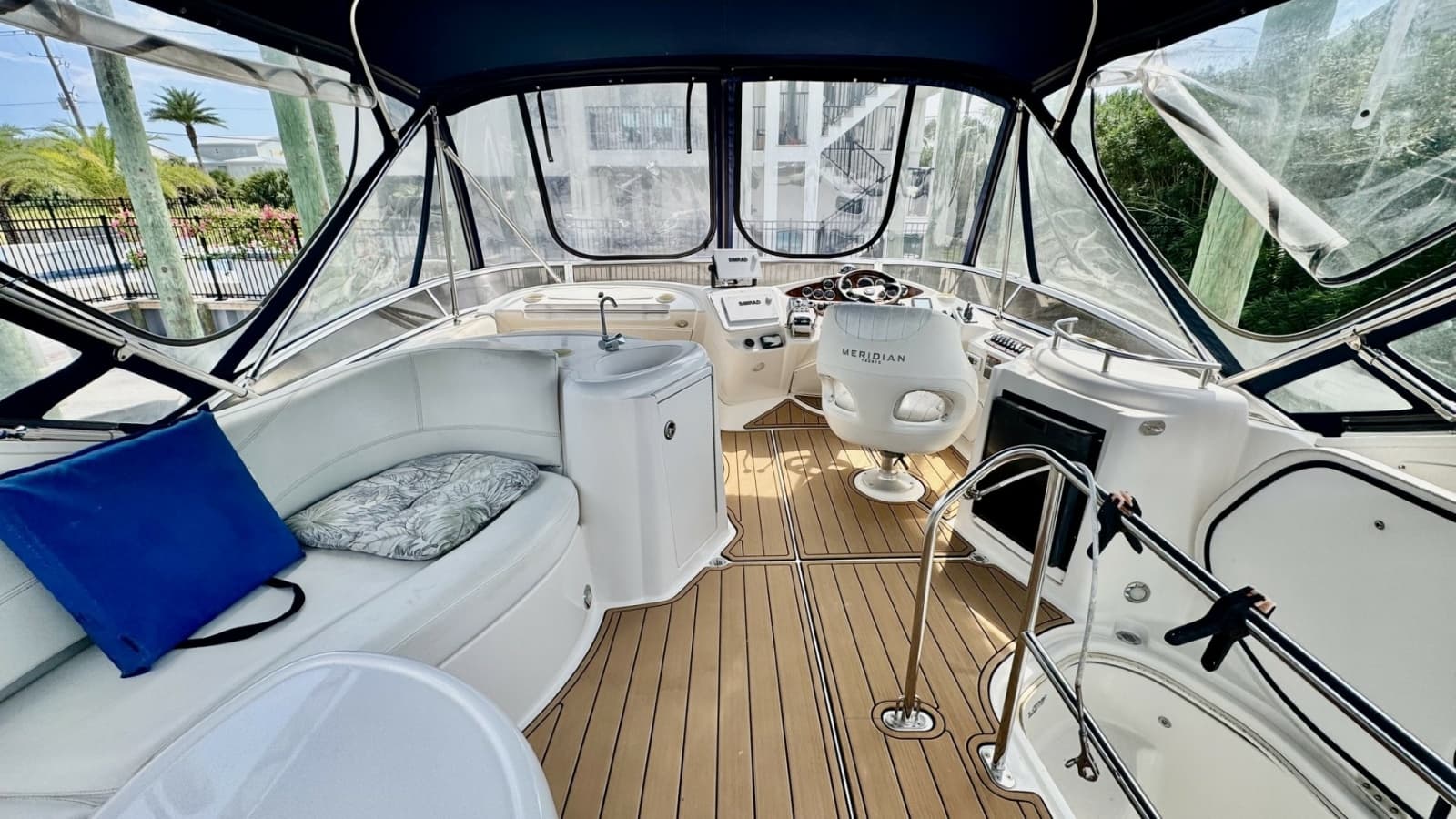 Flybridge Helm and Seating Area
