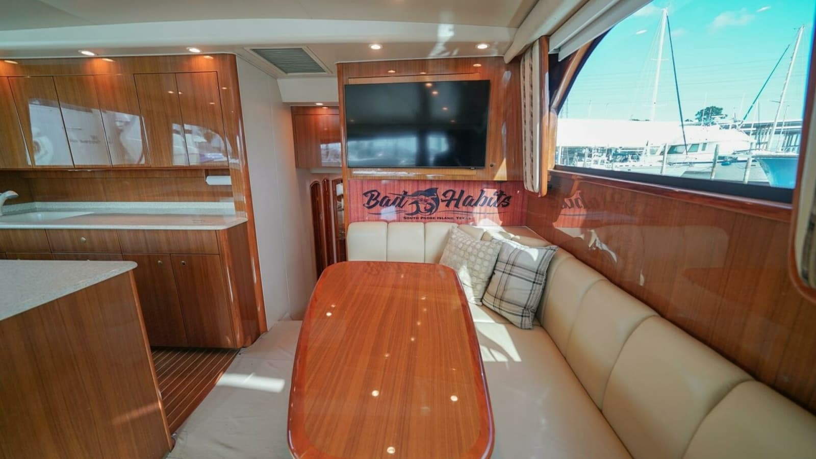 2007 Viking 45 Convertible Bad Habits