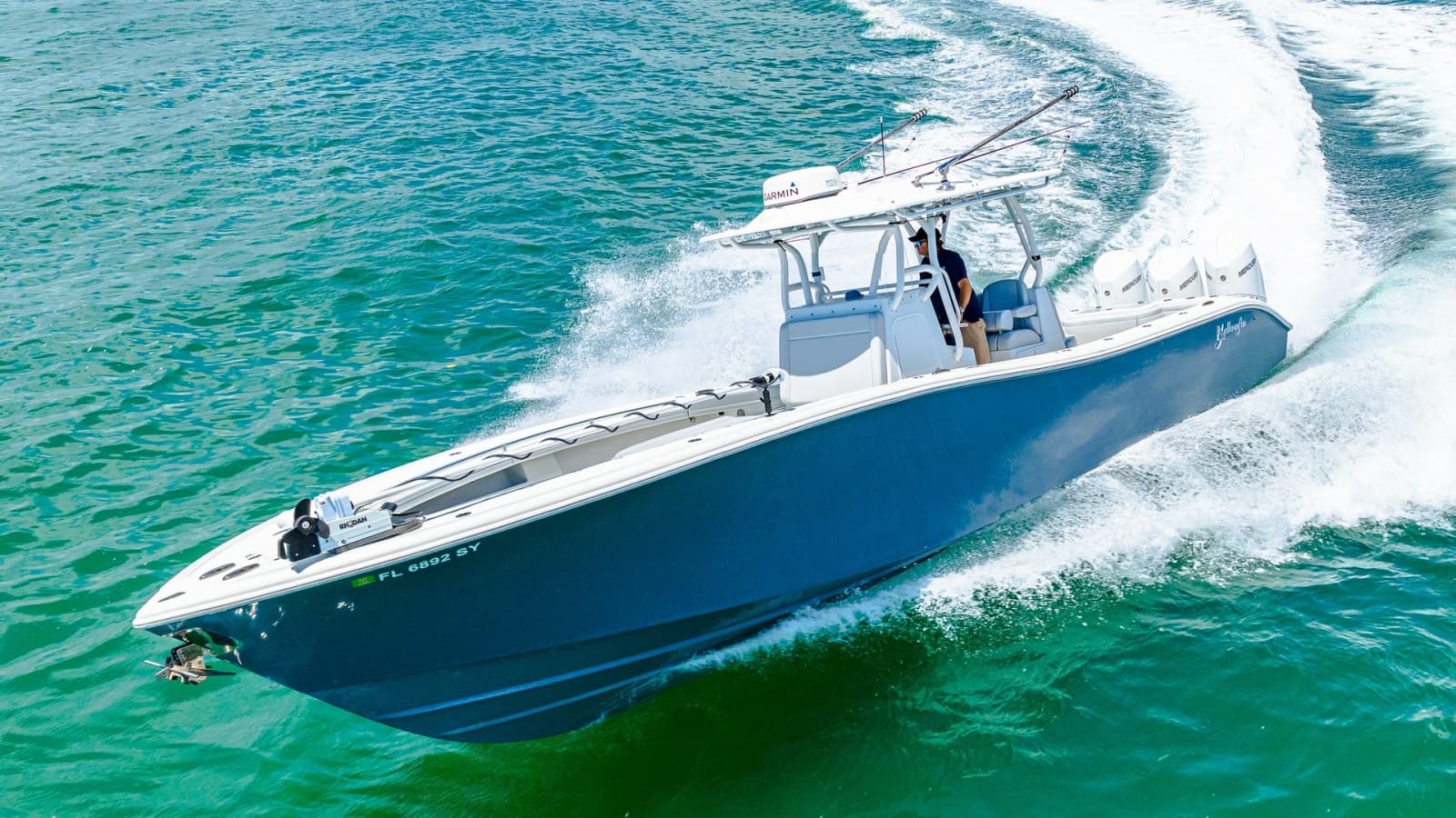 Dynamic Bow View in Motion