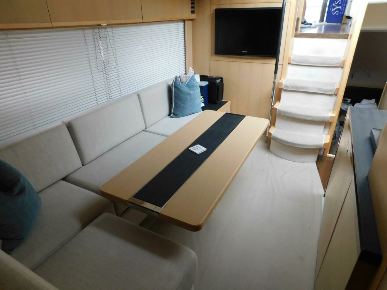 2011 Princess V52