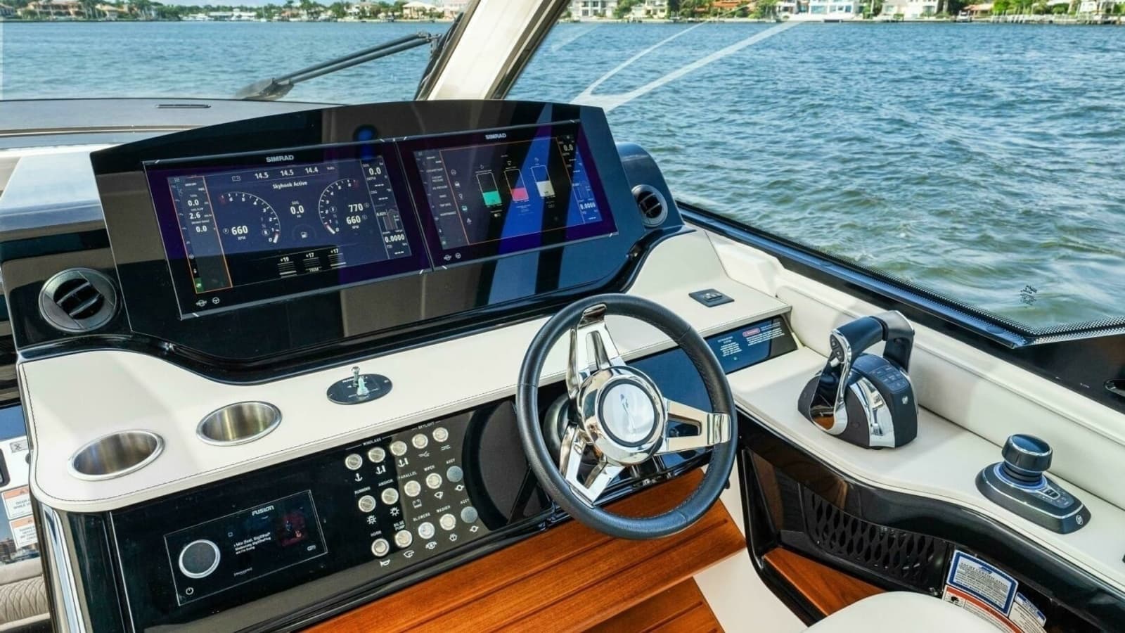 2022 Sea Ray 370 Sundancer