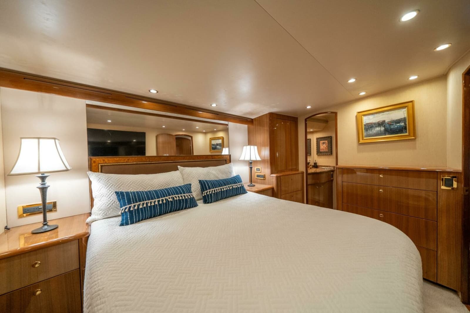 2006 Viking 68 Convertible