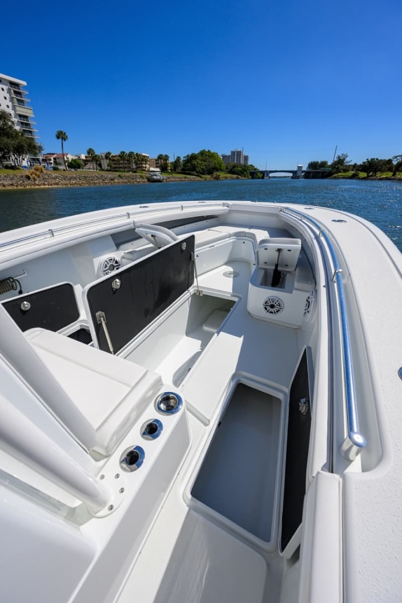 Yellowfin 34 - Bow Storage