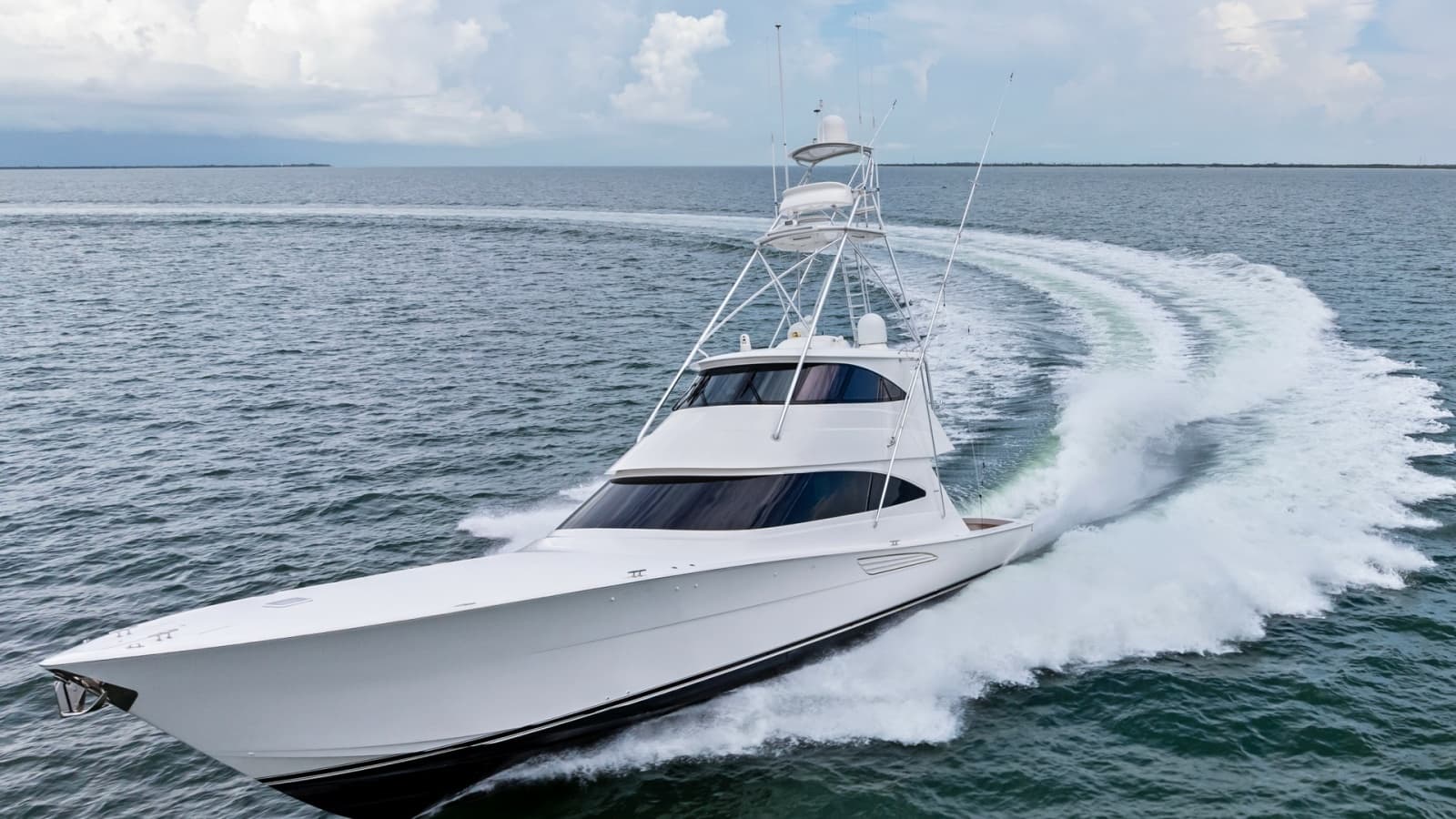 Dynamic Bow View in Motion