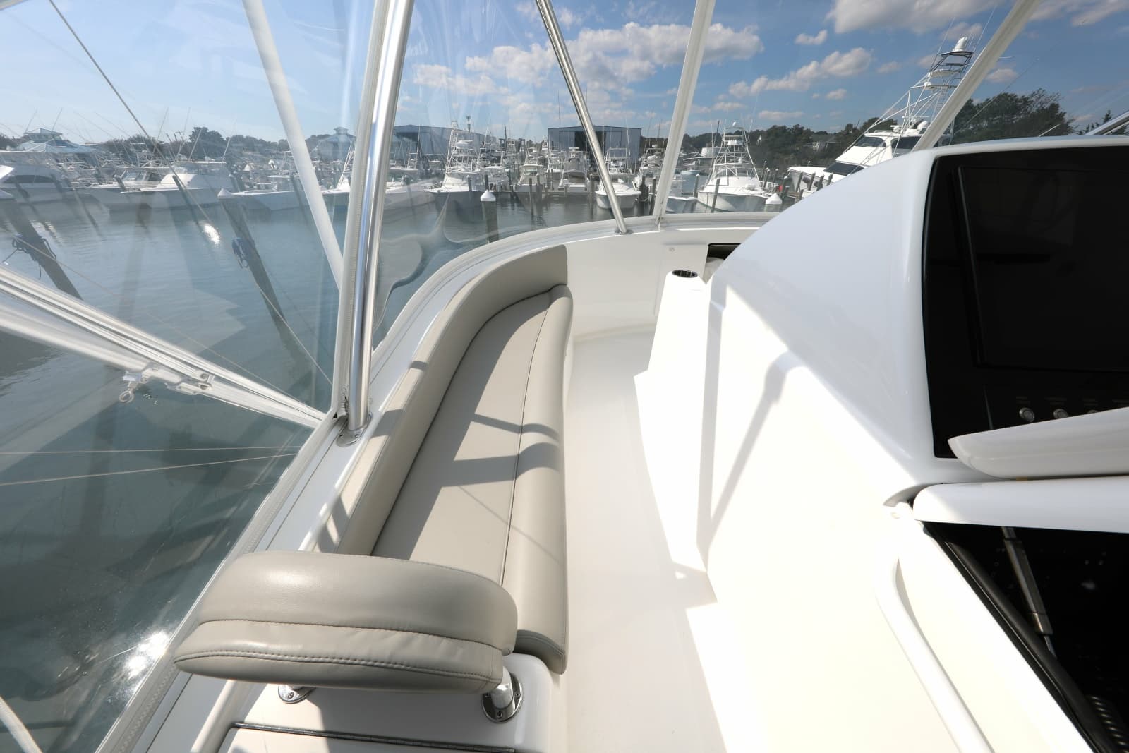 2023 Viking 54 Convertible