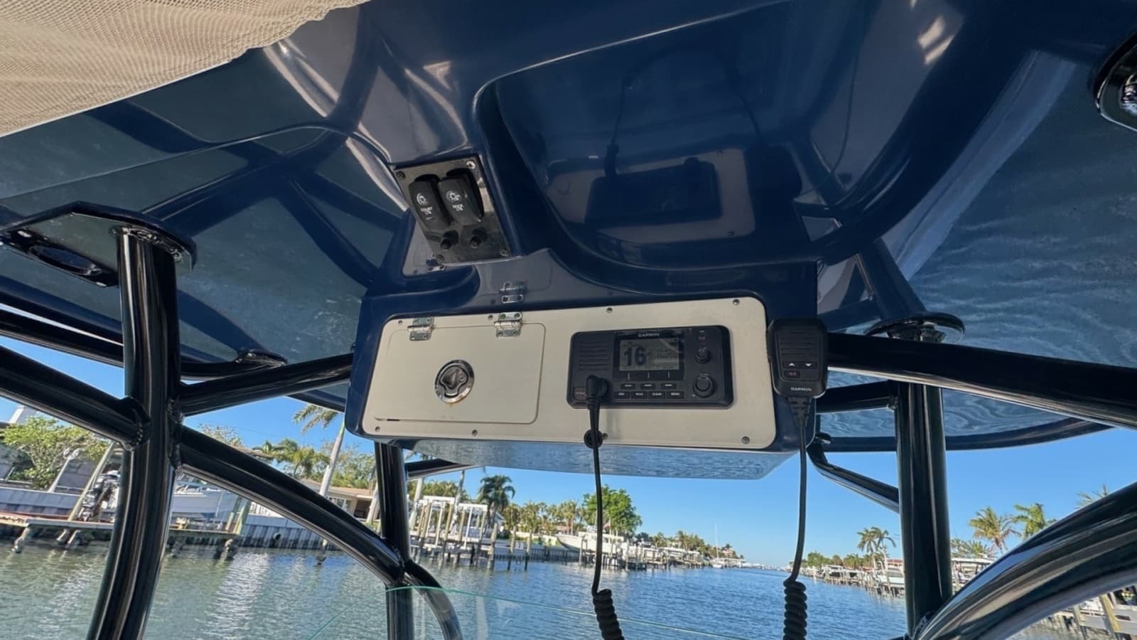2021 Sailfish 290 CC