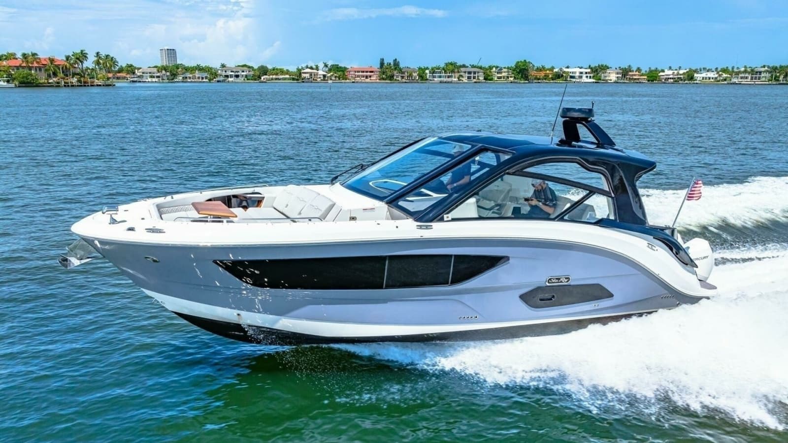 2022 Sea Ray 370 OB