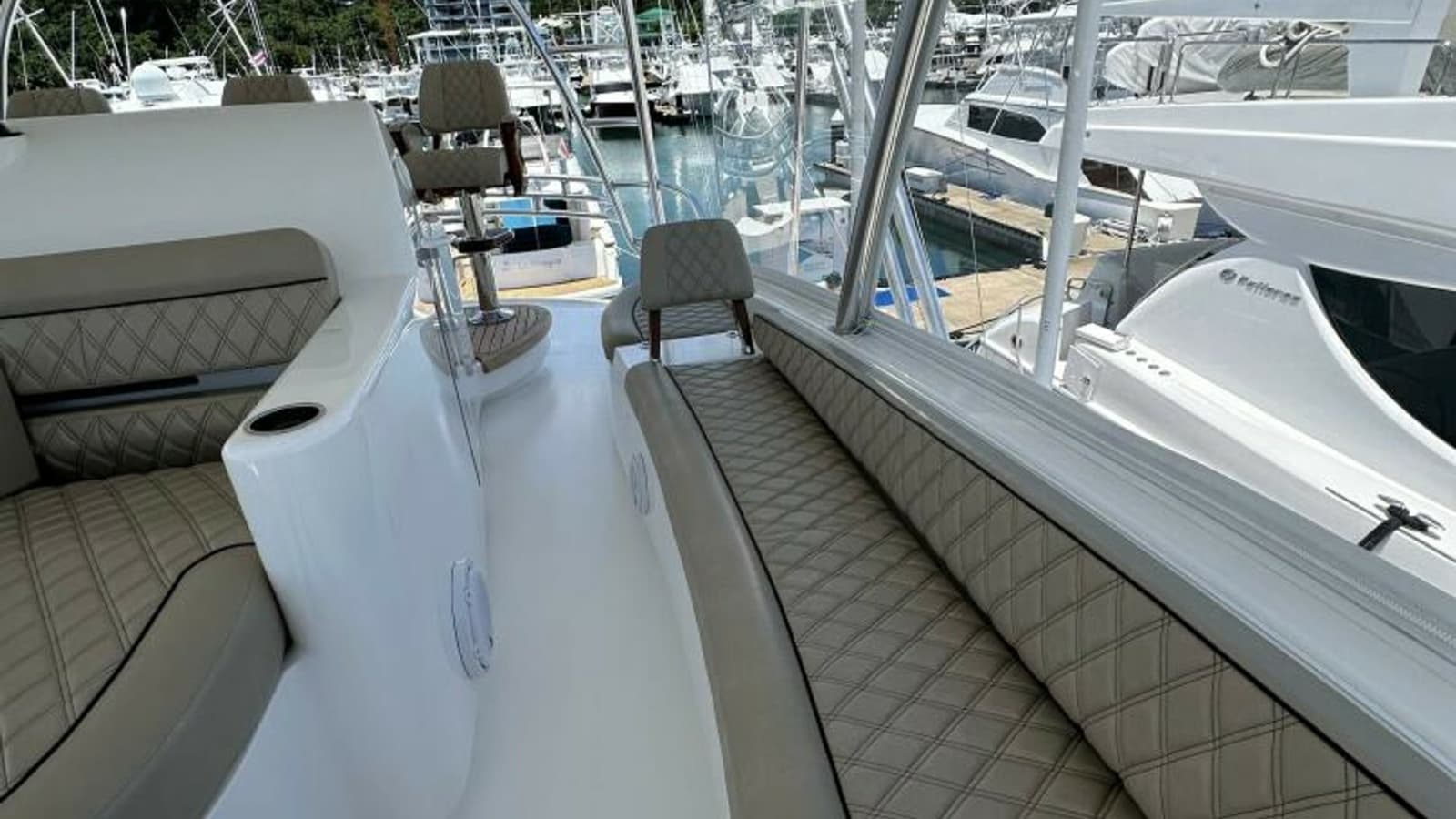 2025 82 Viking Convertible Boujie Bridge (7)