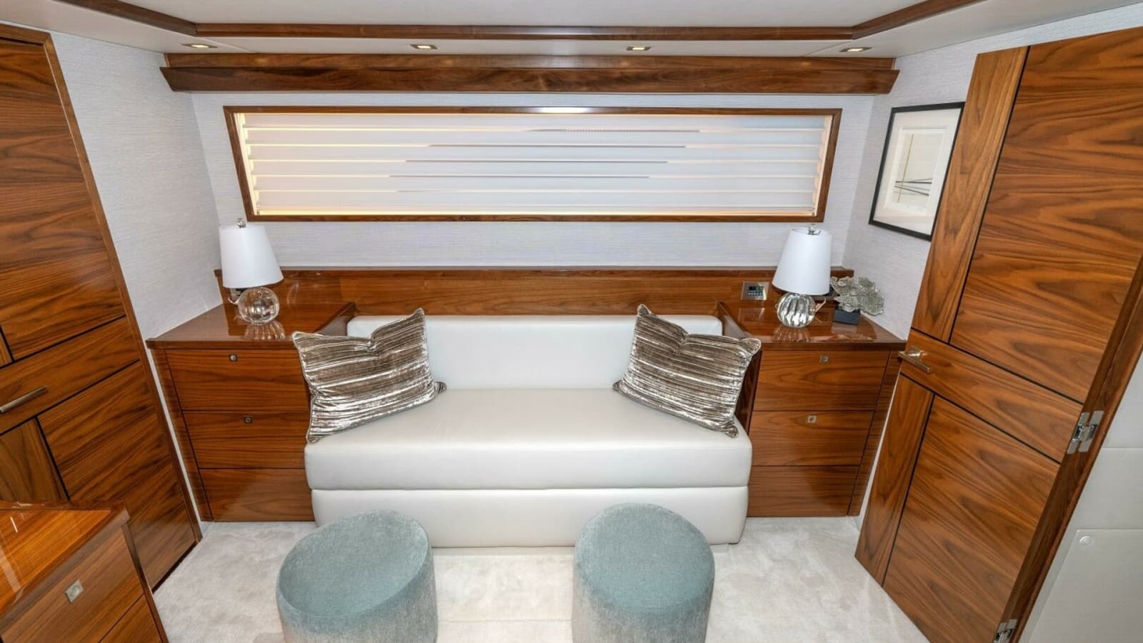 2025 Viking 90C "Zatara"
