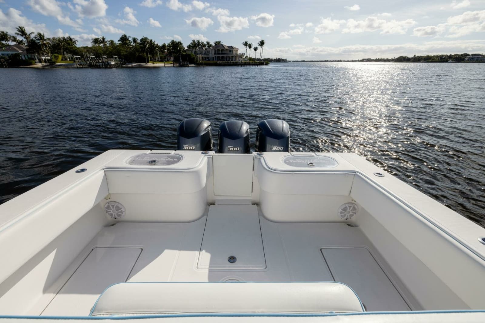 SeaHunter 33 Bloodline - Exterior Cockpit