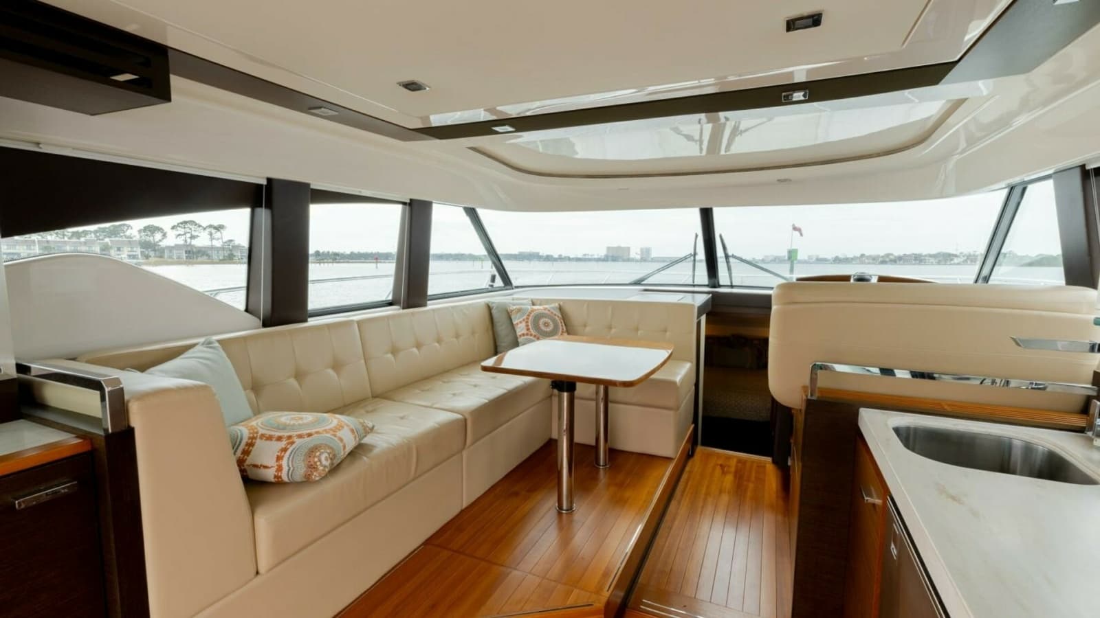 2015 Tiara Yachts 44 Coupe- SILVER LINING- Salon