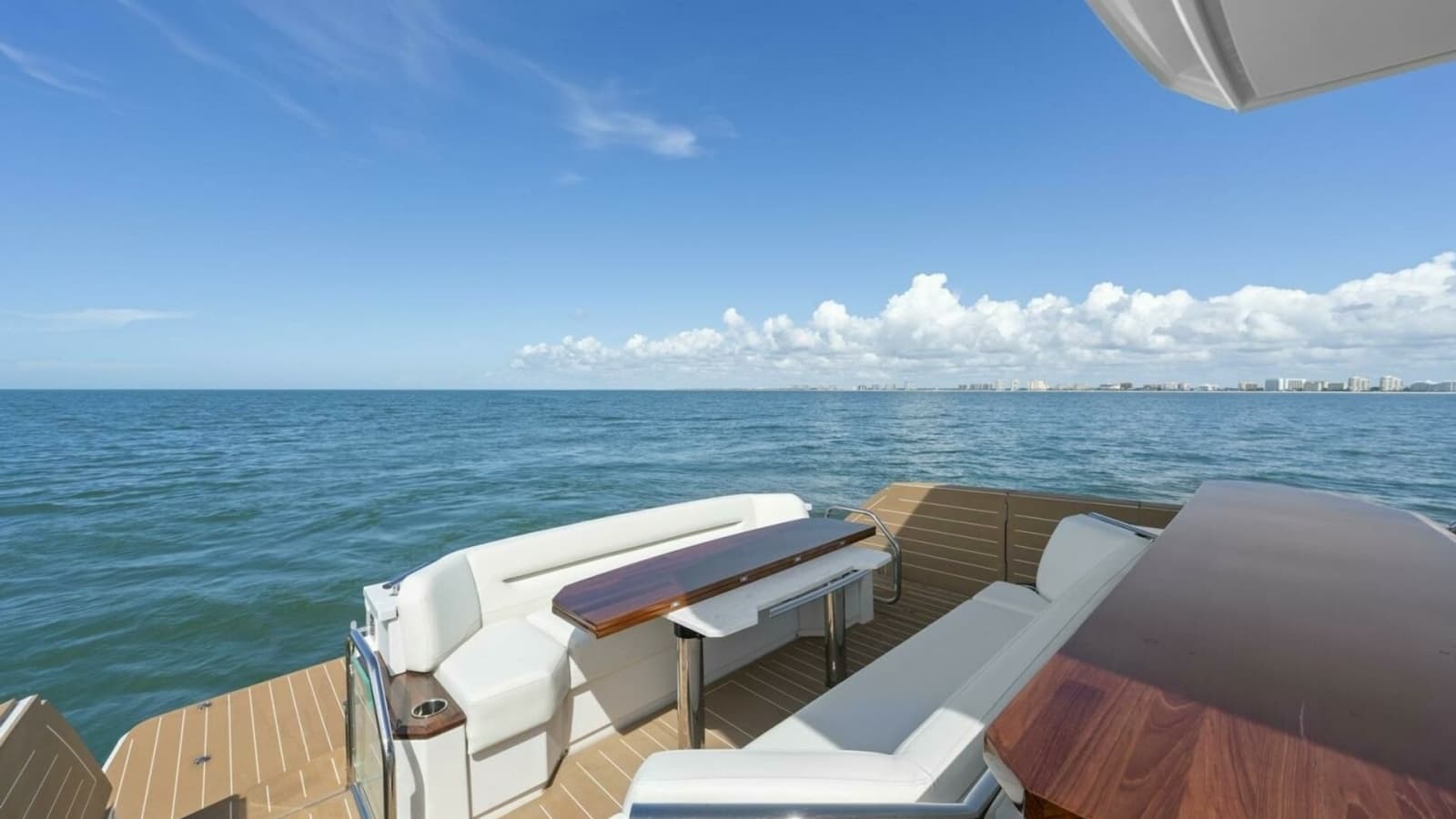 2023 Tiara Yachts EX 60