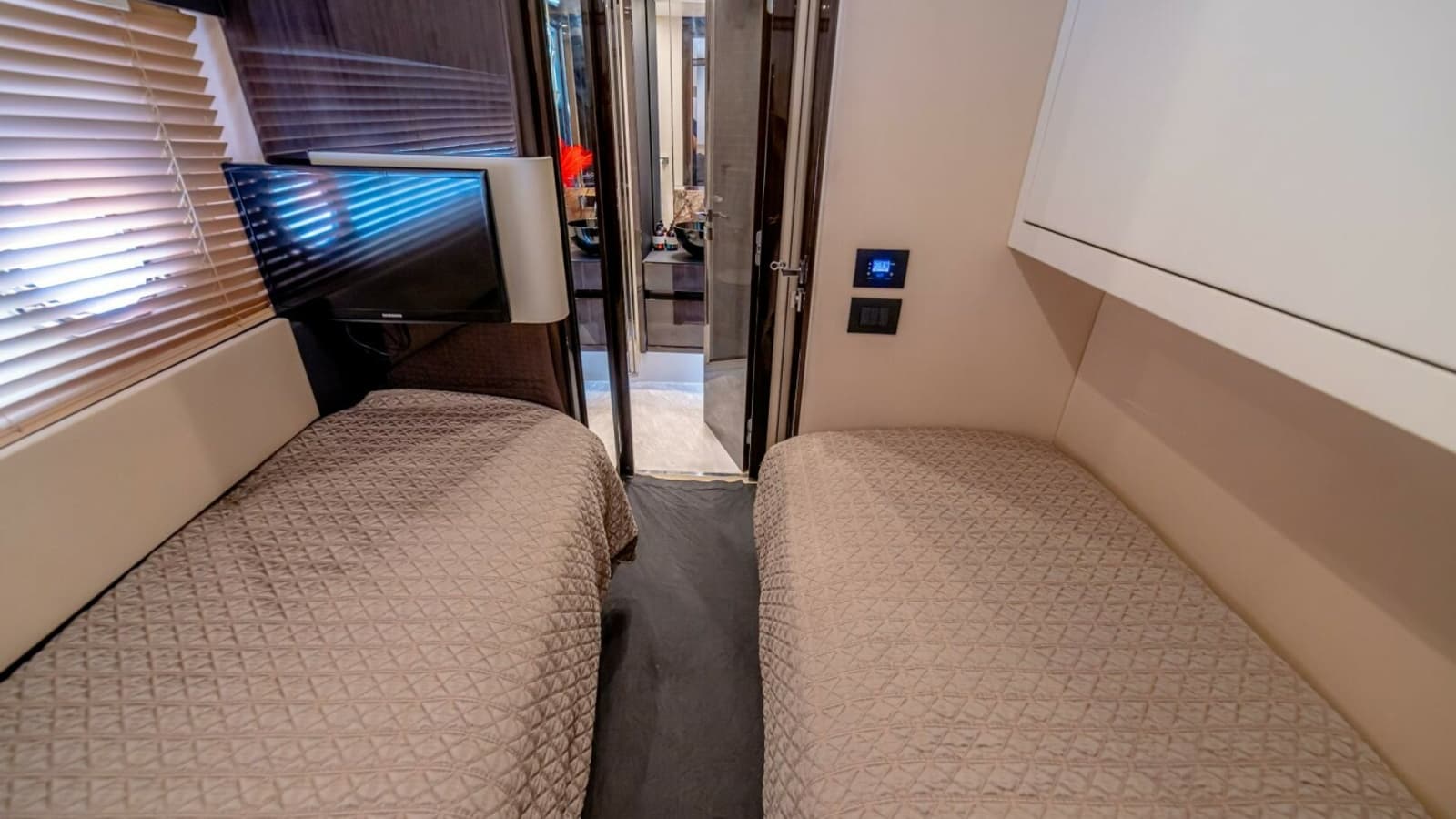 2017 Azimut 77 "Carpe Diem"
