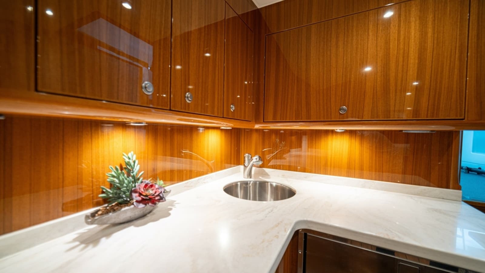 2023 Viking 46 Billfish Galley