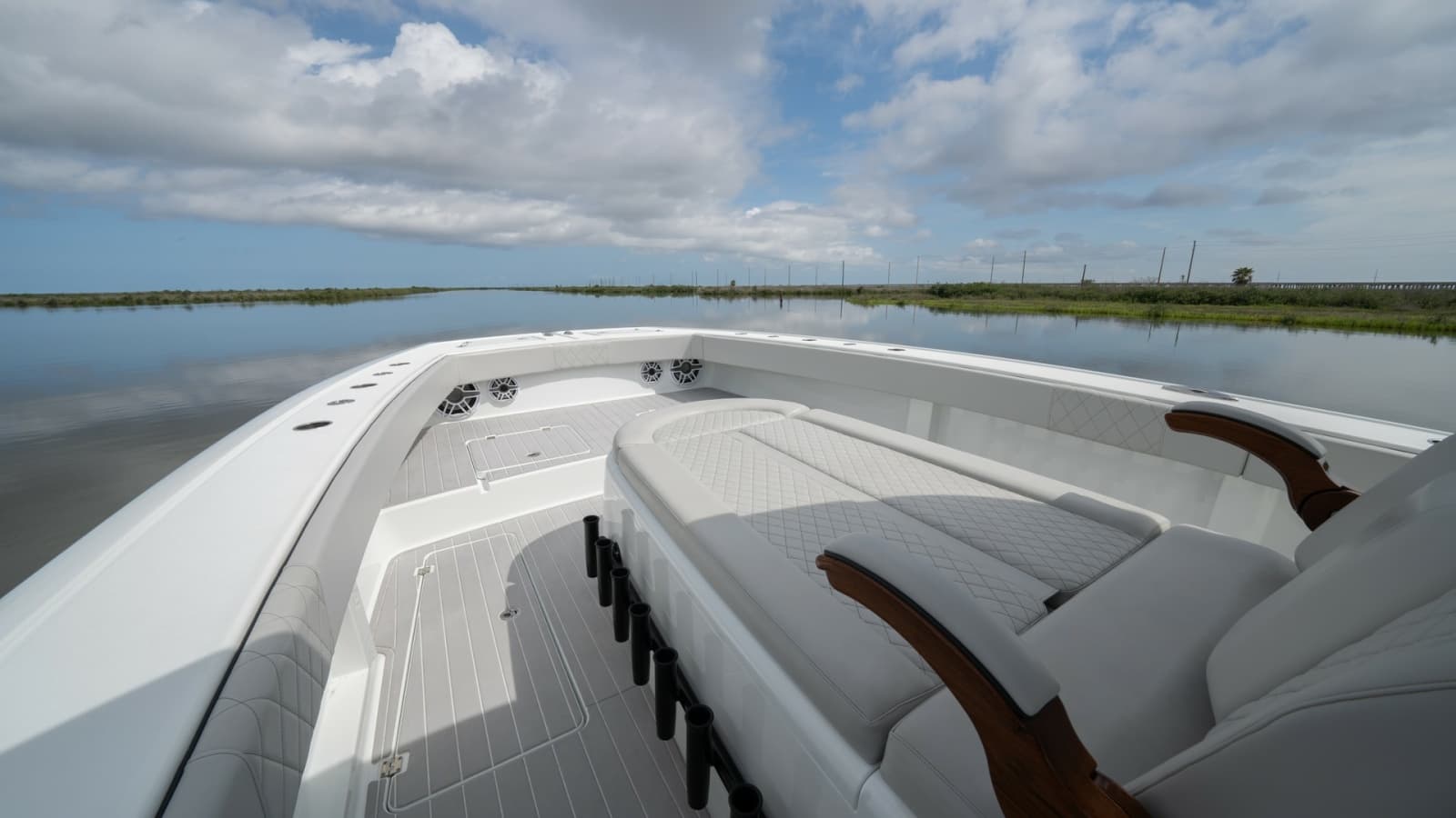 Spacious Bow Seating Area