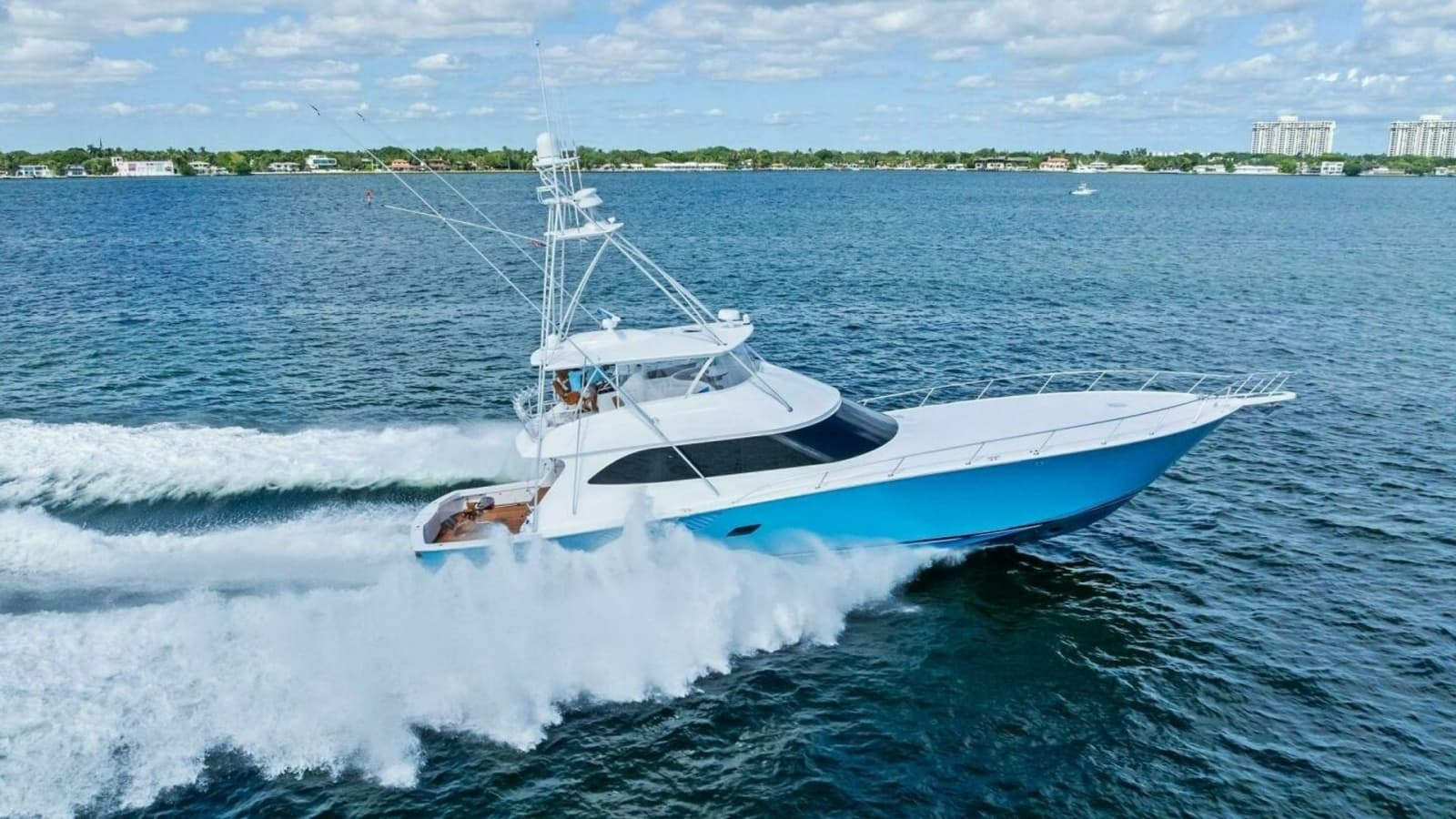 2012 82 Viking Convertible - Lady Di