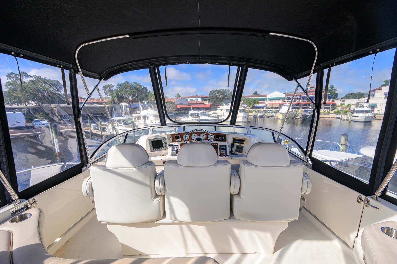2005 Silverton 39 Motor Yacht