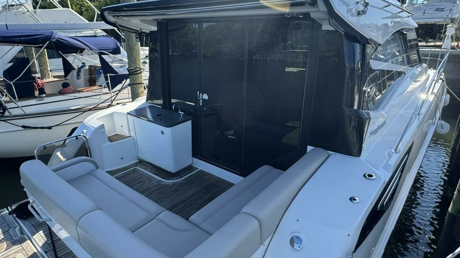 2016 Sea Ray 470 Sundancer 'Lopez Cove II' - Aft Seating