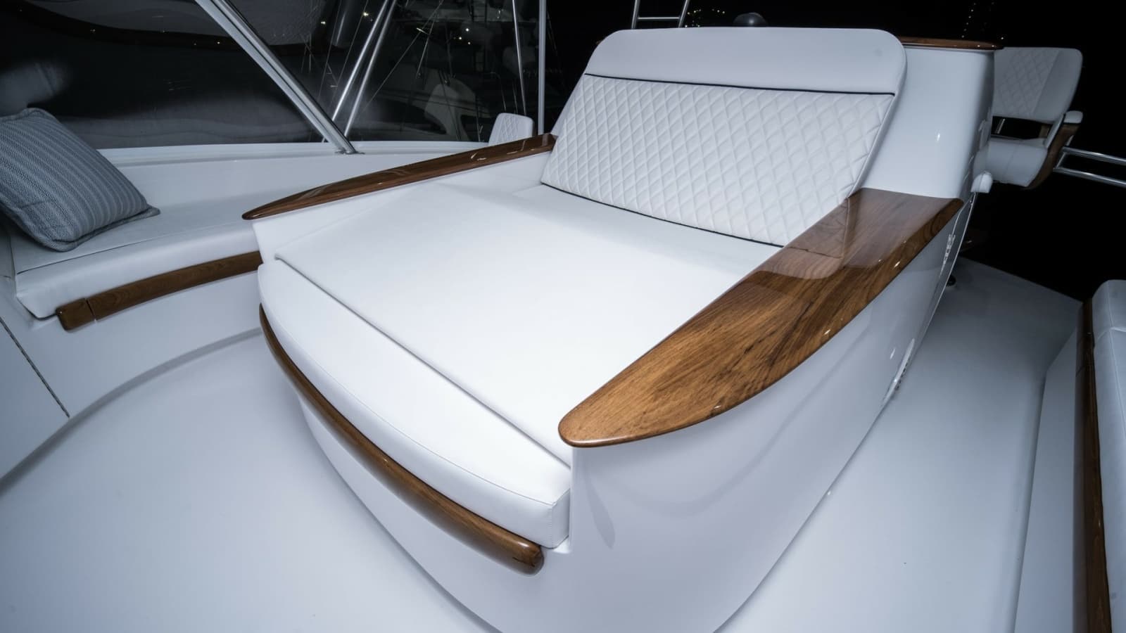 2026 Winter Custom Yachts 75 Open Convertible- MISS CARRIE- Flybridge
