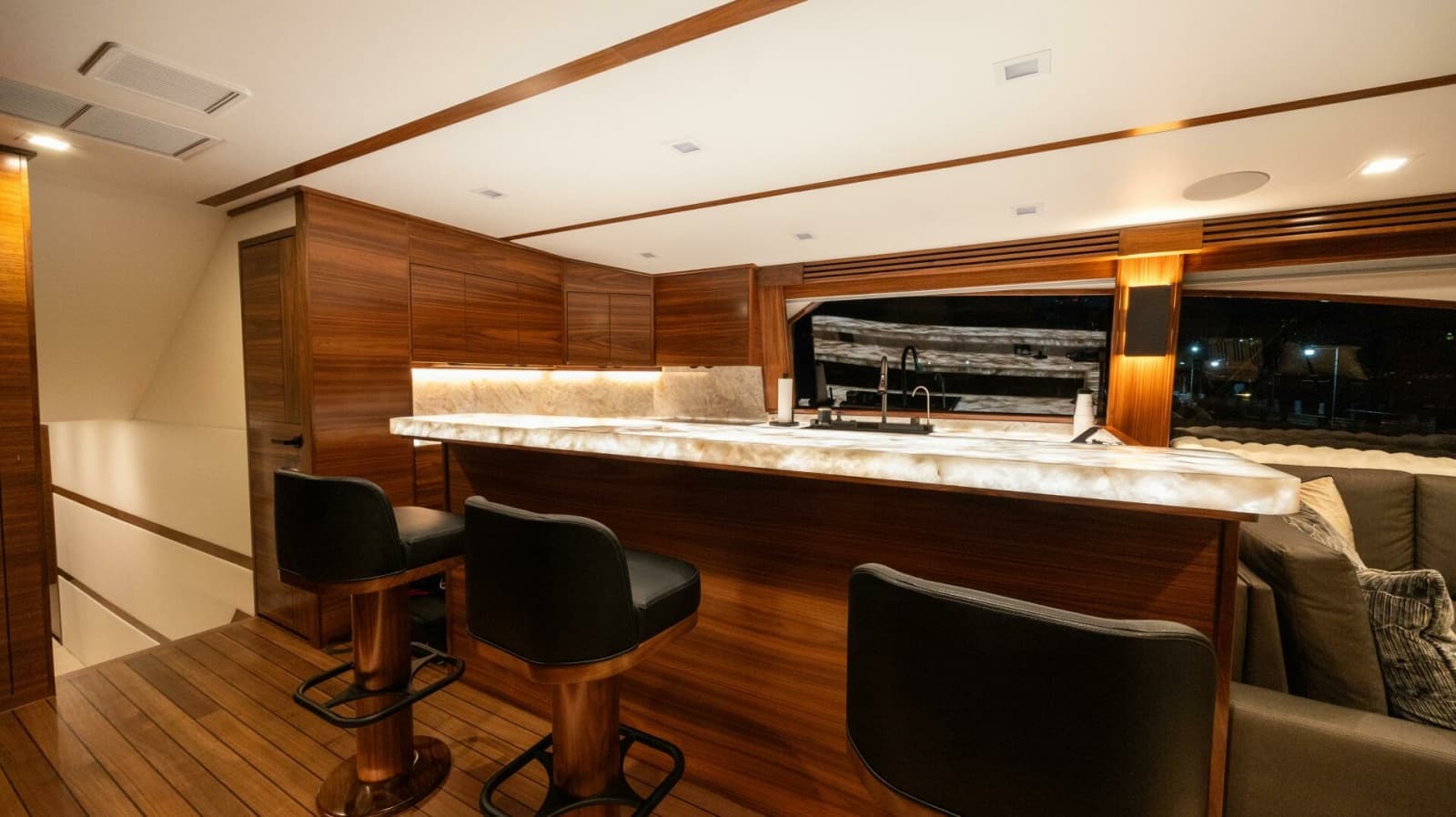 2025 82 Viking Convertible Boujie Galley (2)