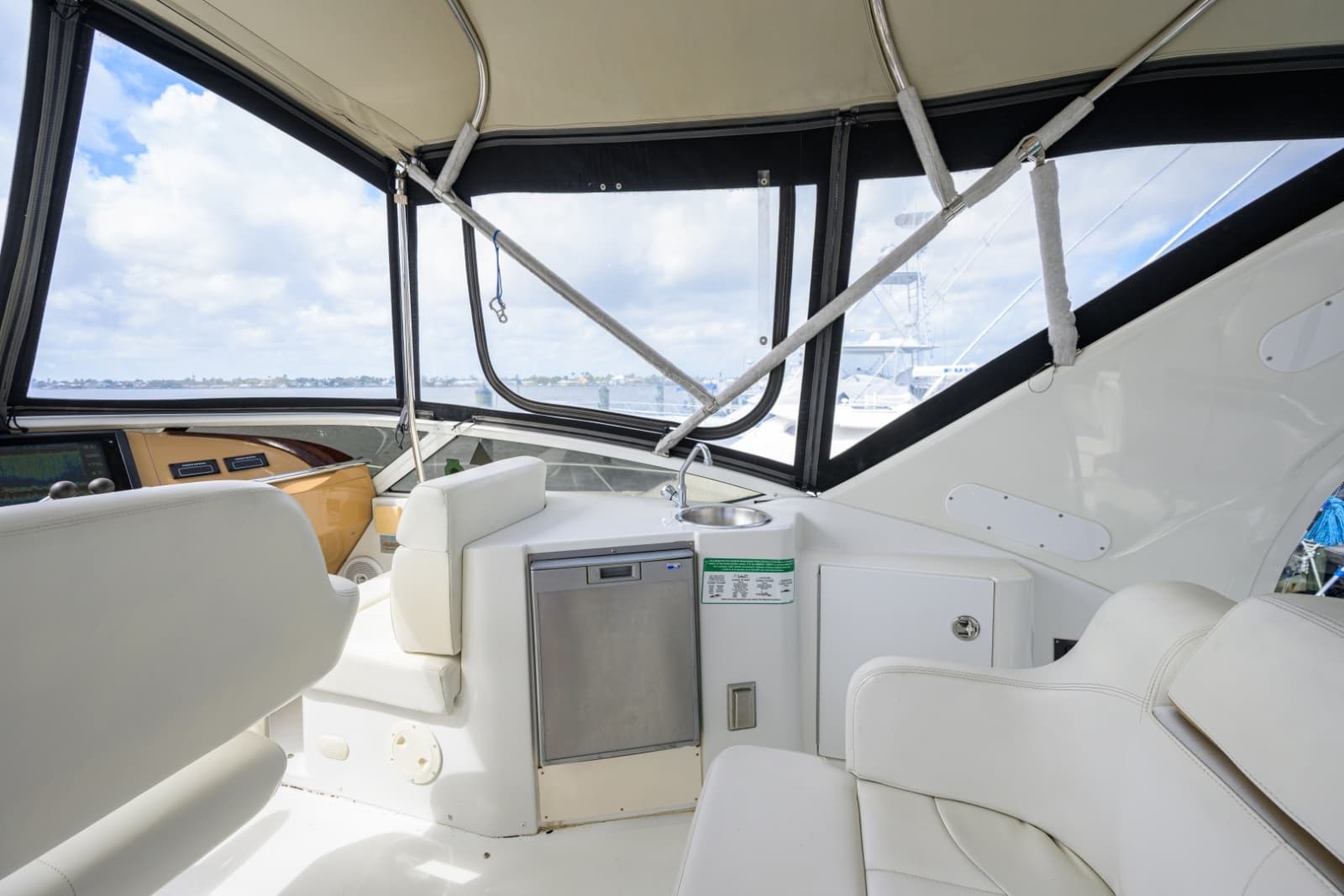 Carver 444 - Great Adventure