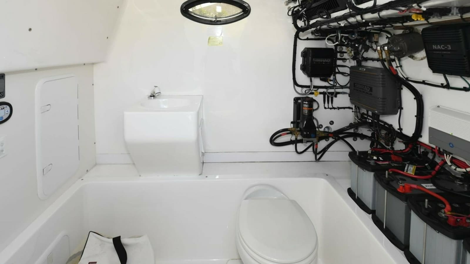 2019 Ocean Master 336 Center Console