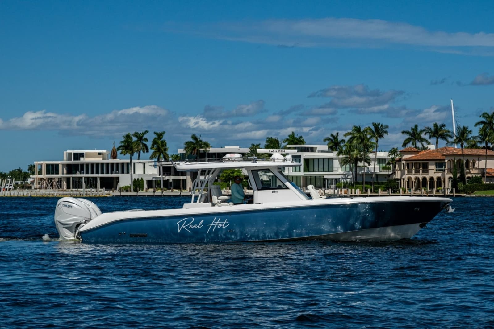 2020 Everglades 395 Center Console