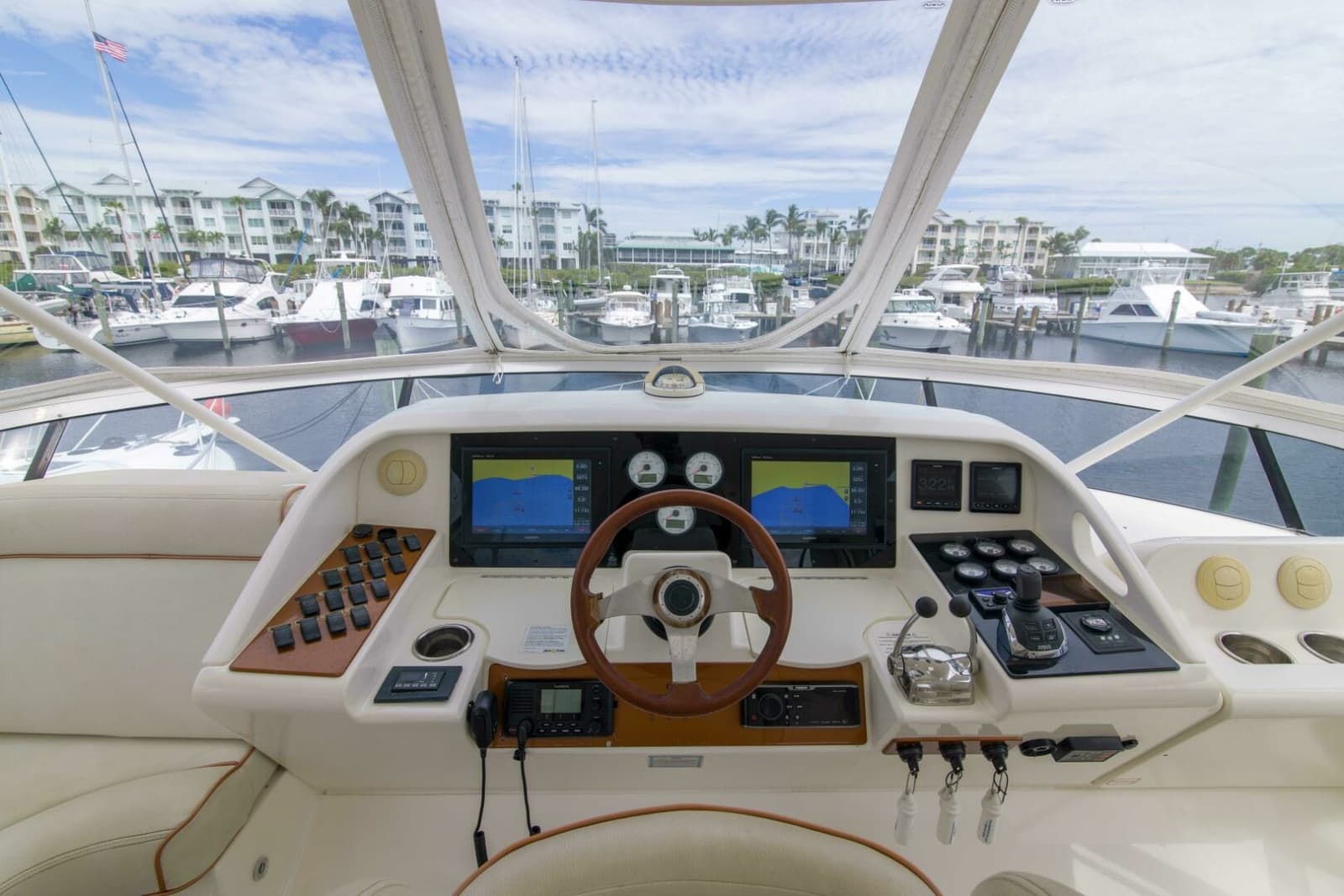 Silverton 52 - Immersed -