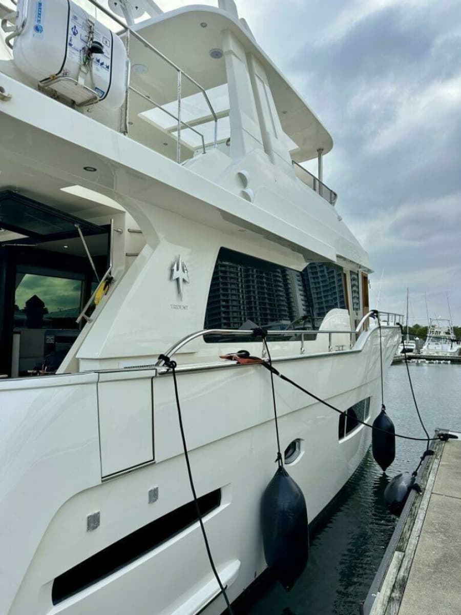 Outer Reef 62 SOUTH  PAWS - Exterior