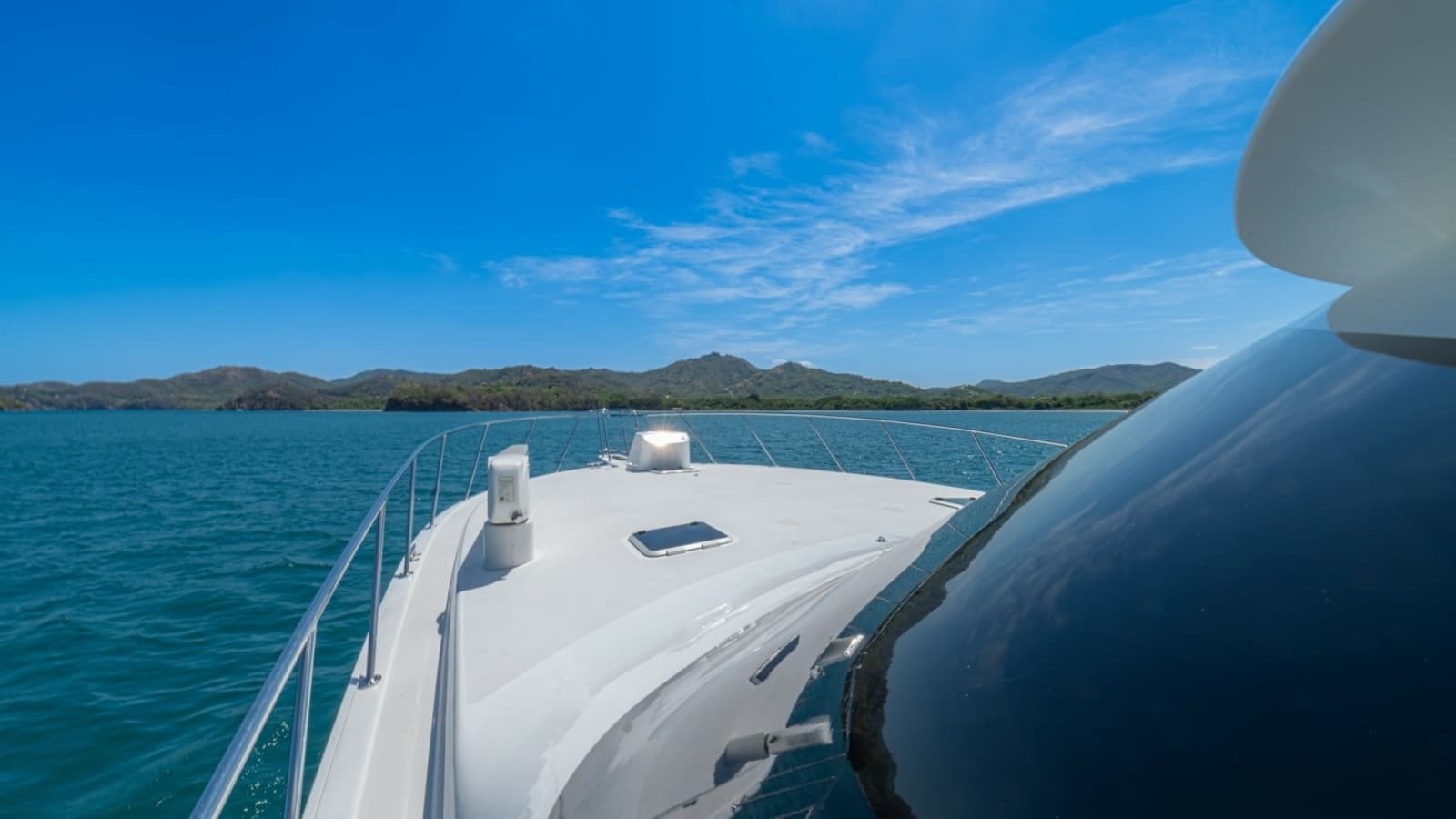 Bow View with Scenic Horizon