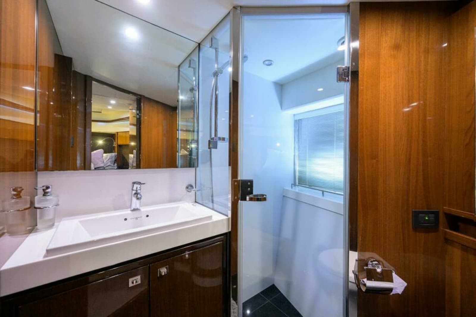 Princess 72 Joint Credit II - Interior Head