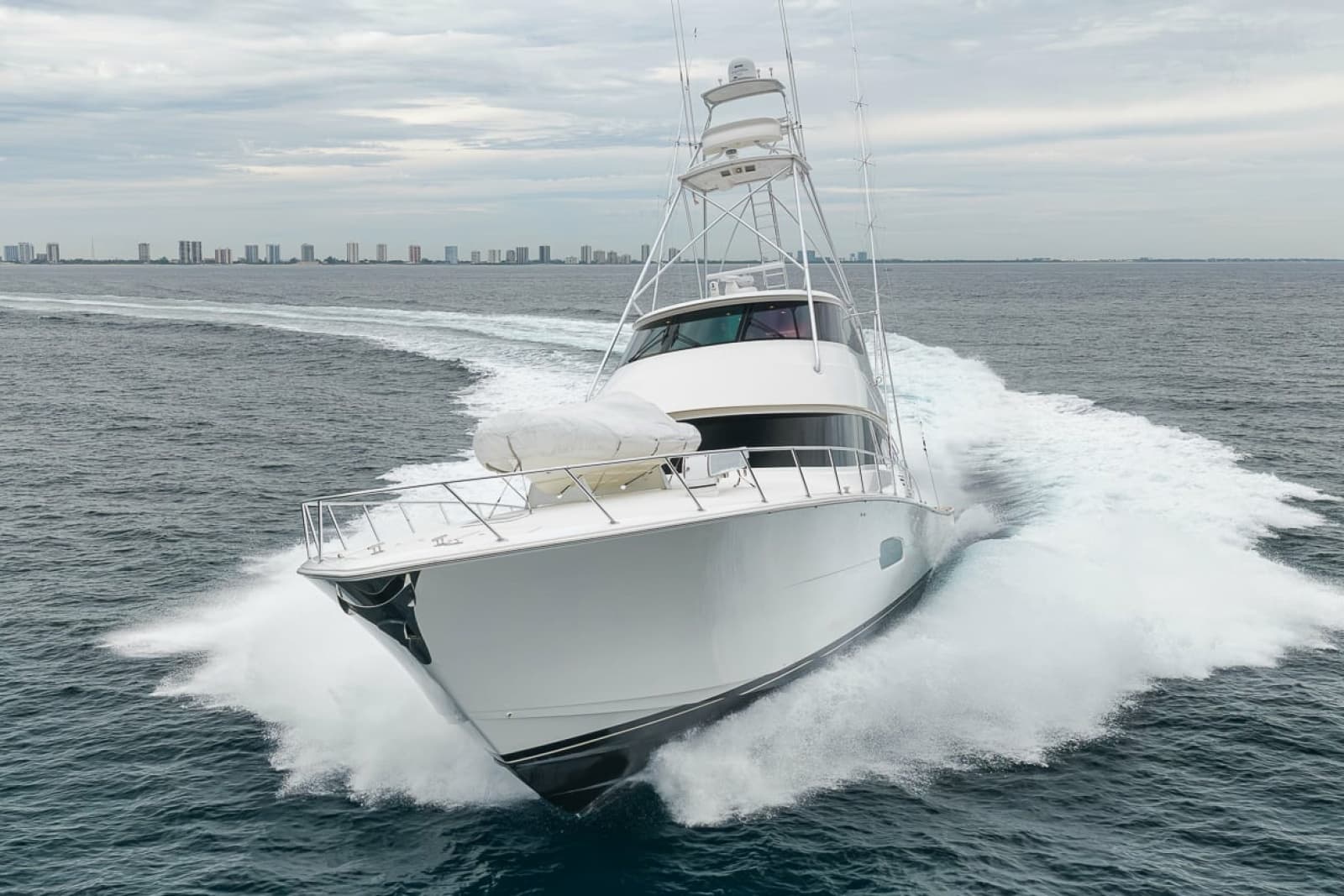 2016 Viking 92 Enclosed Bridge