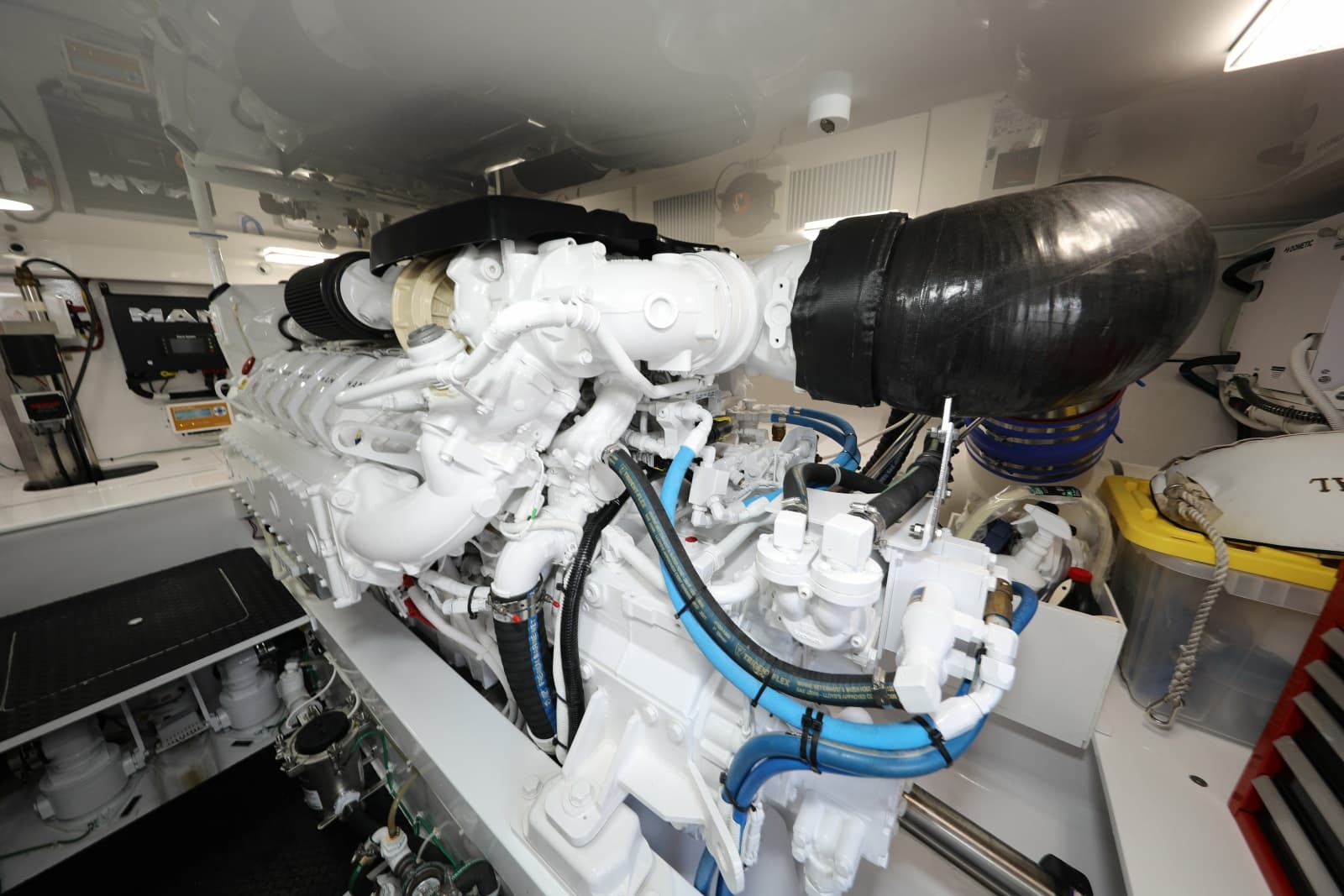 2023 Viking 54 Convertible