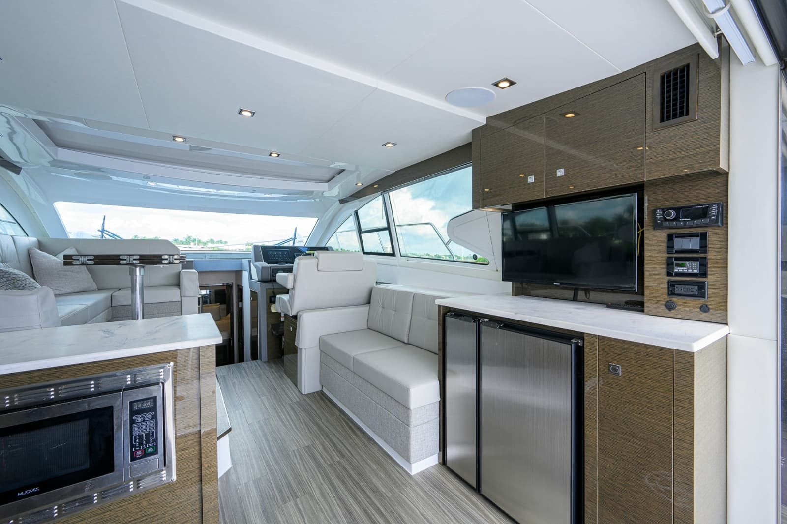2020 Cruisers 46 Cantius