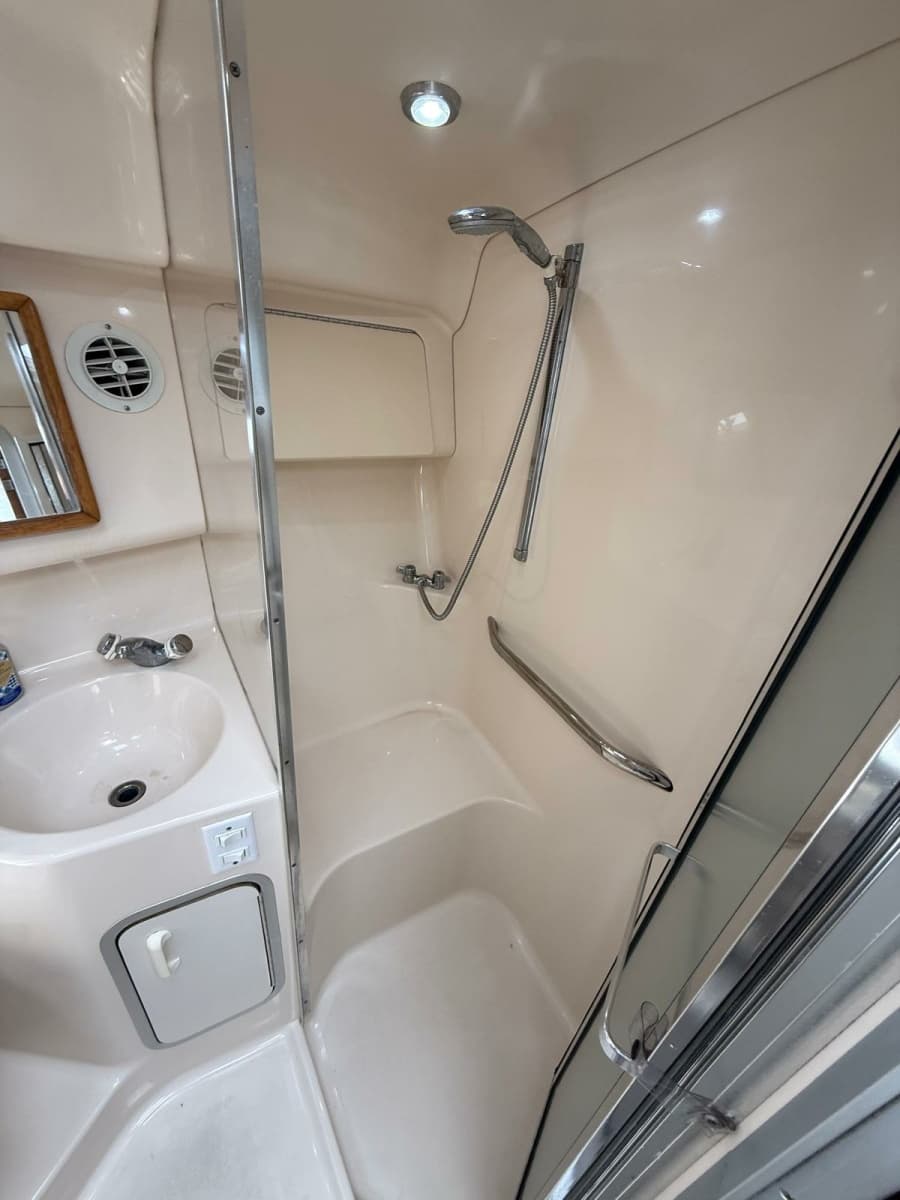 1996 Sea Ray 370 Sundancer 37