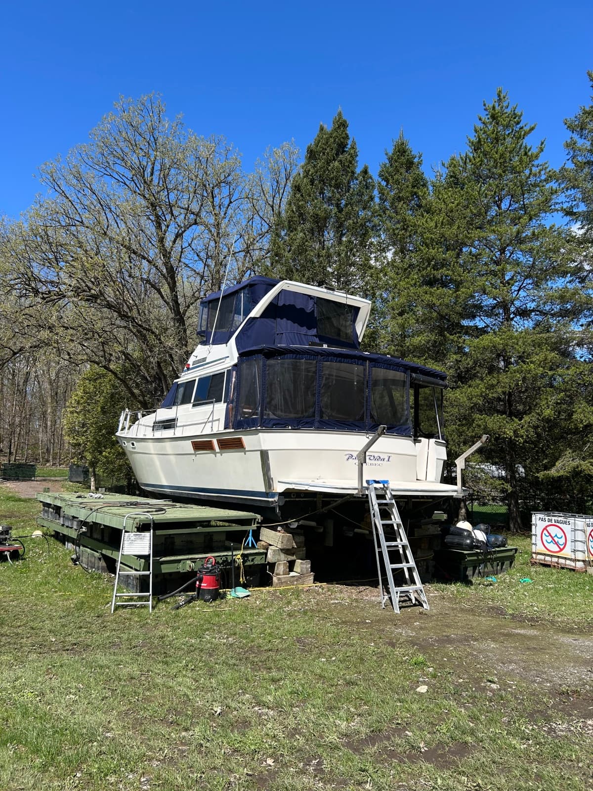1985 Bayliner  3870