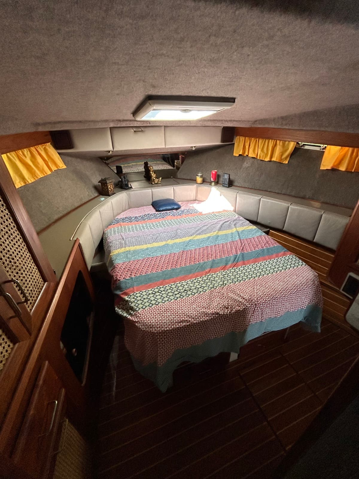 1985 Bayliner  3870