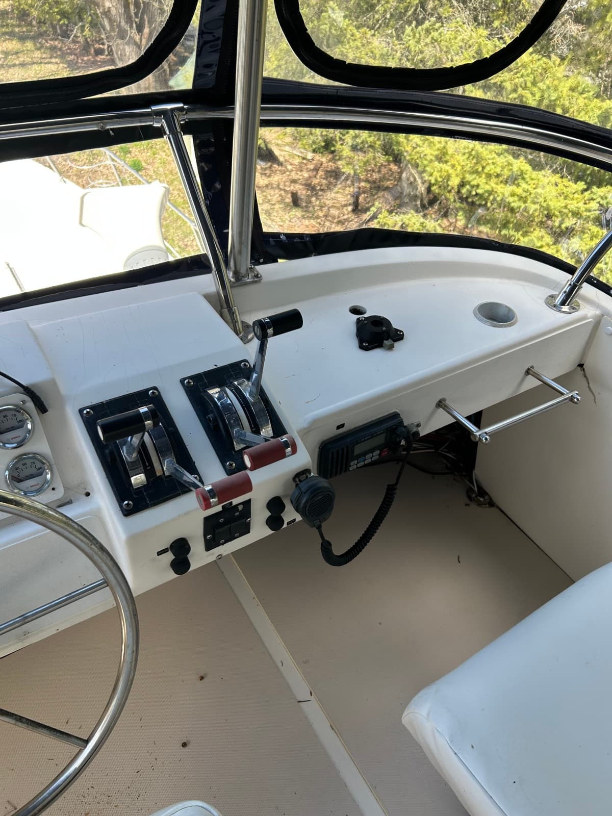 1985 Bayliner  3870