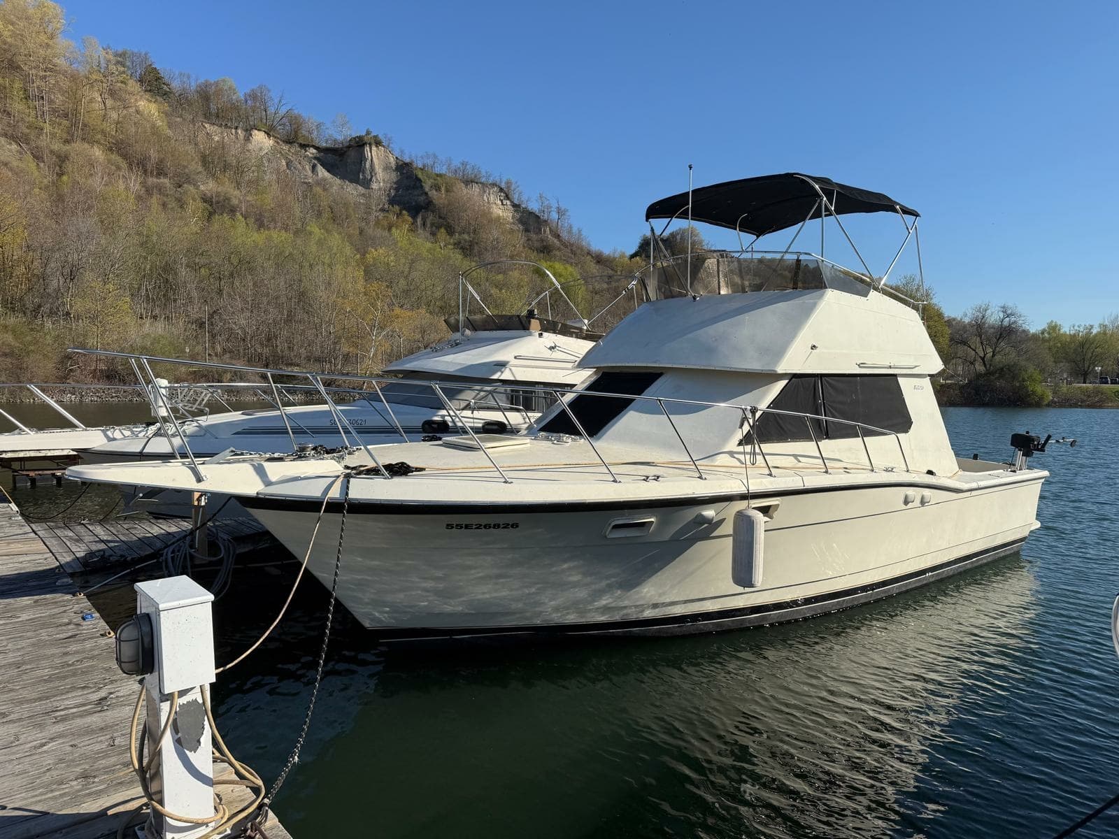 1984 Hatteras 36 Convertible