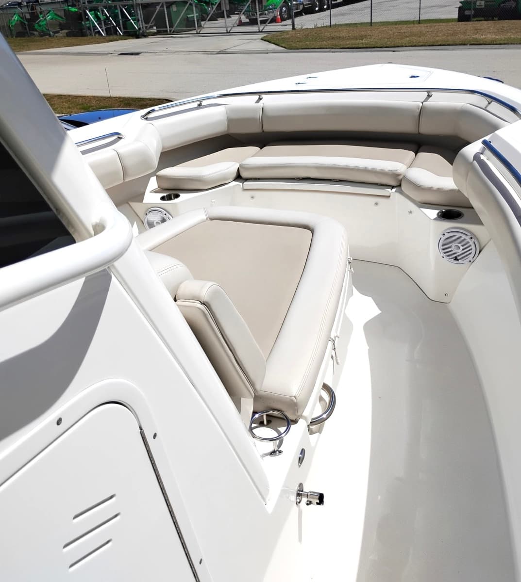 2018 Boston Whaler 280 Outrage