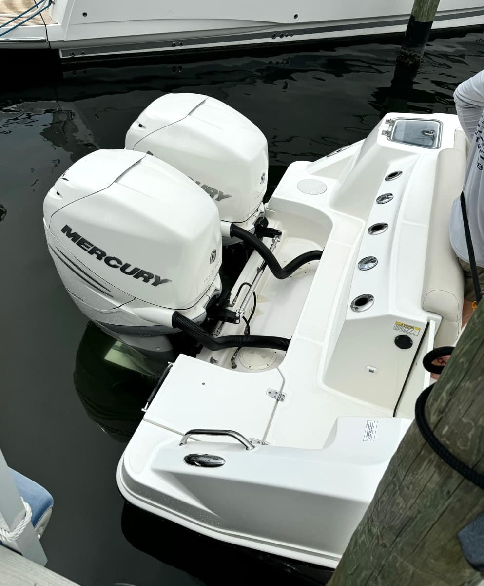 2018 Boston Whaler 280 Outrage
