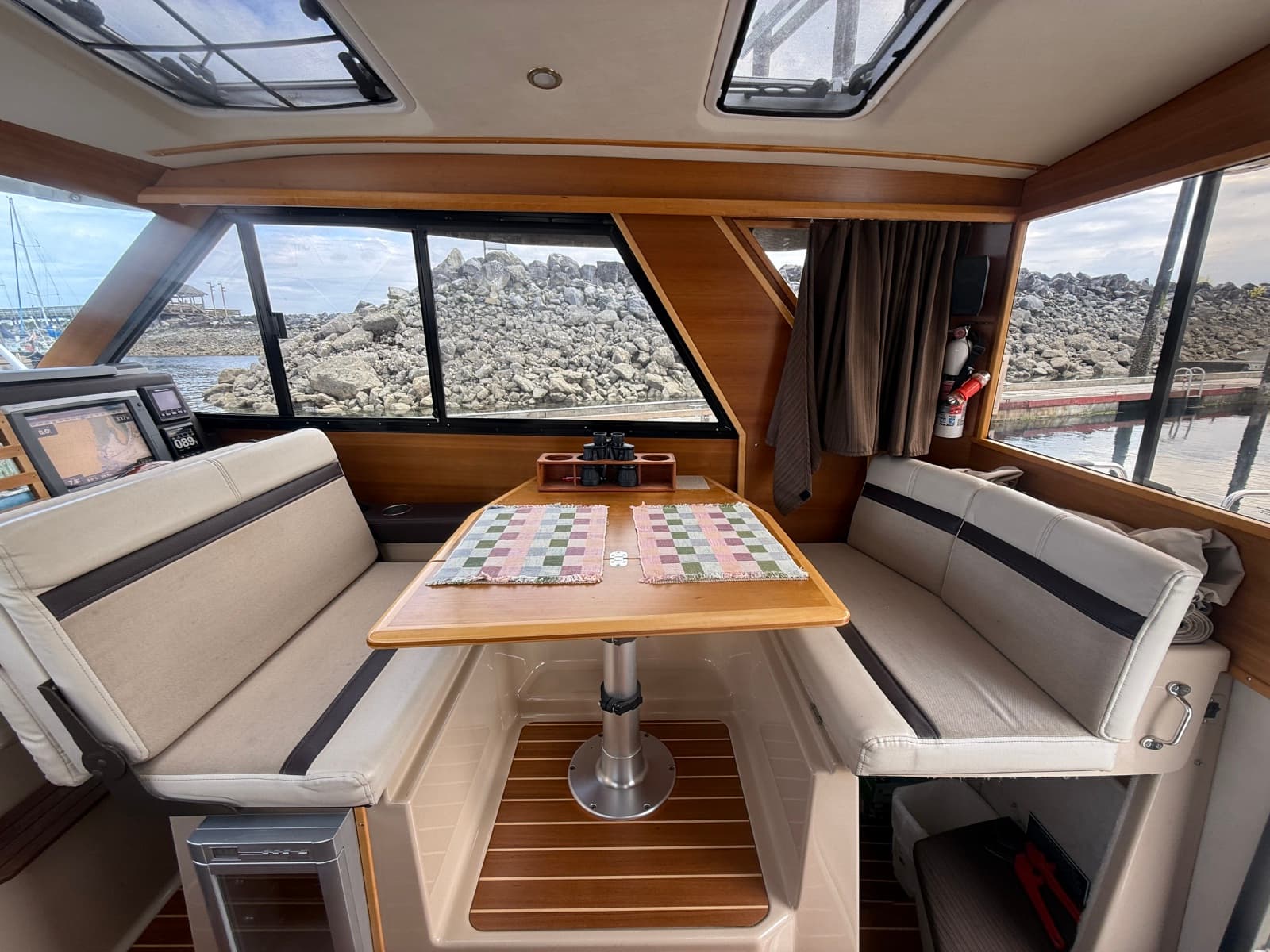 2015 Cutwater C-28 28