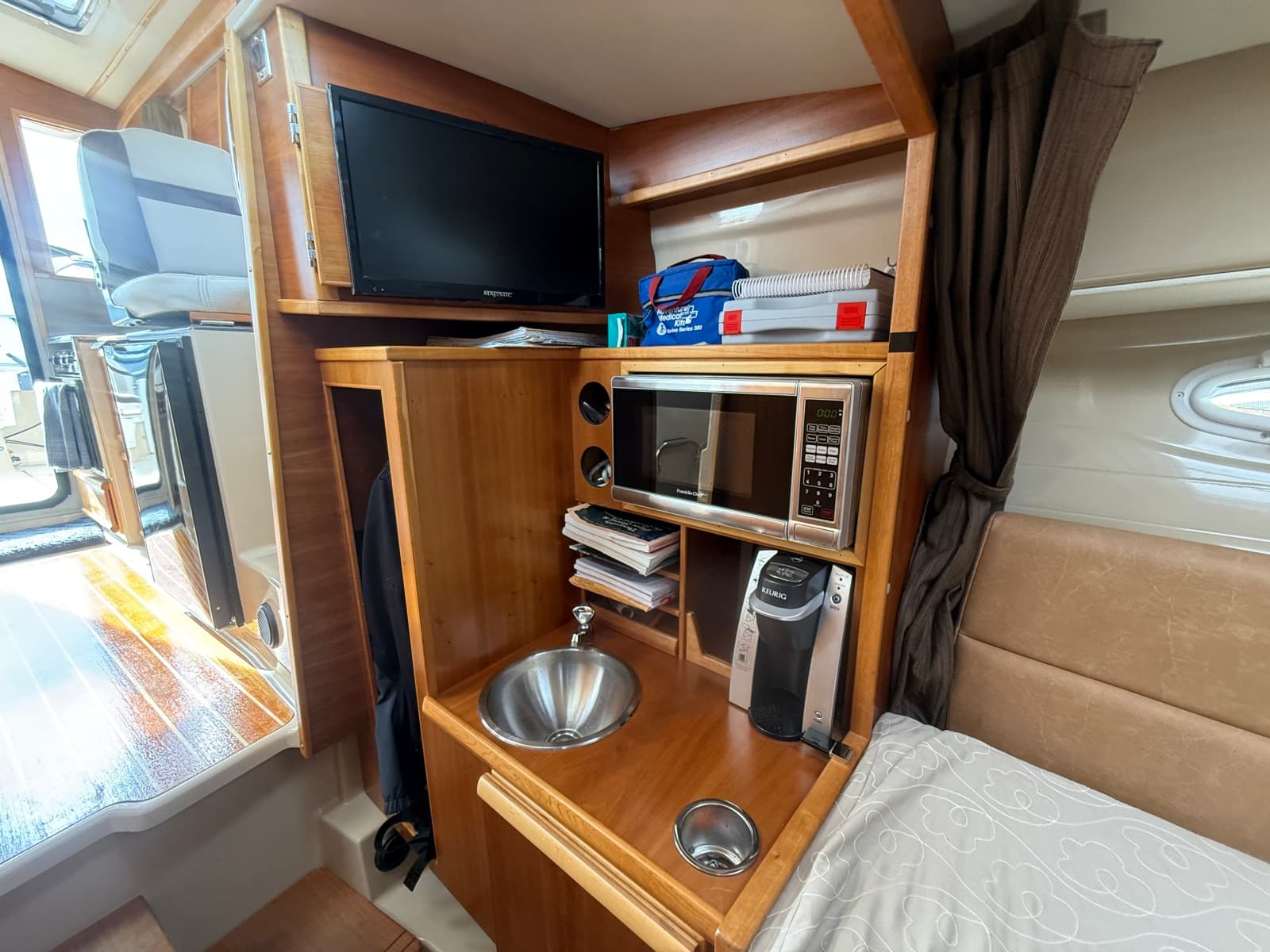 2015 Cutwater C-28 28