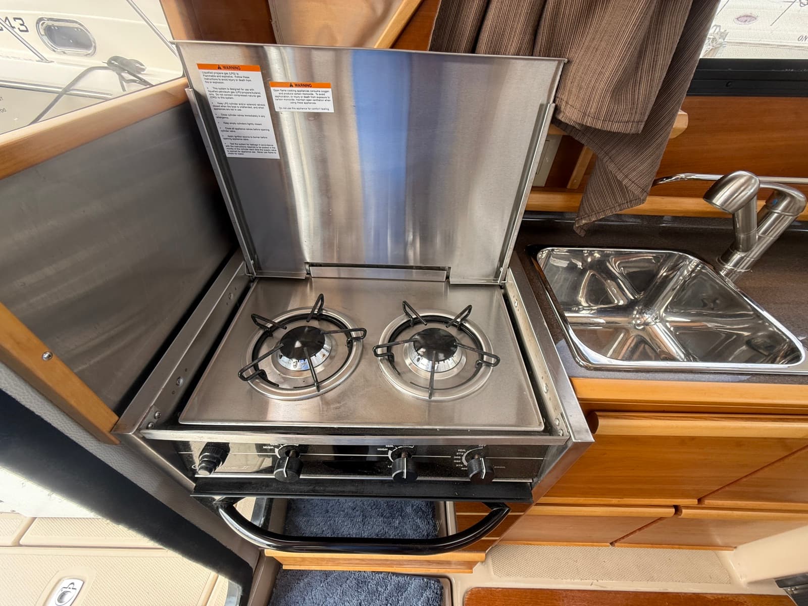2015 Cutwater C-28 28